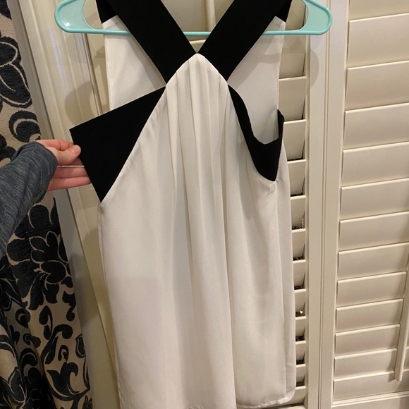 C. Luce S white with black accents dress- new - Picture 2 of 4